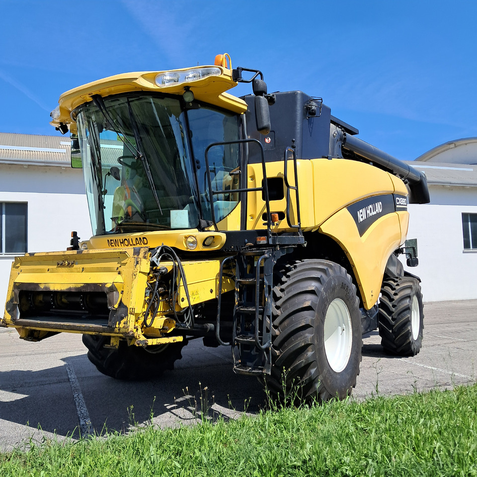 NEW HOLLAND CX880 - Skurtresker: bilde 1 NEW HOLLAND CX880 - Skurtresker: bilde 1