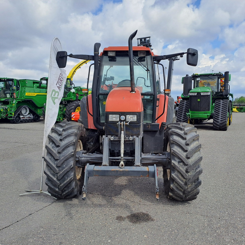NEW HOLLAND FIATAGRI TS 110 - Traktor: bilde 2 NEW HOLLAND FIATAGRI TS 110 - Traktor: bilde 2