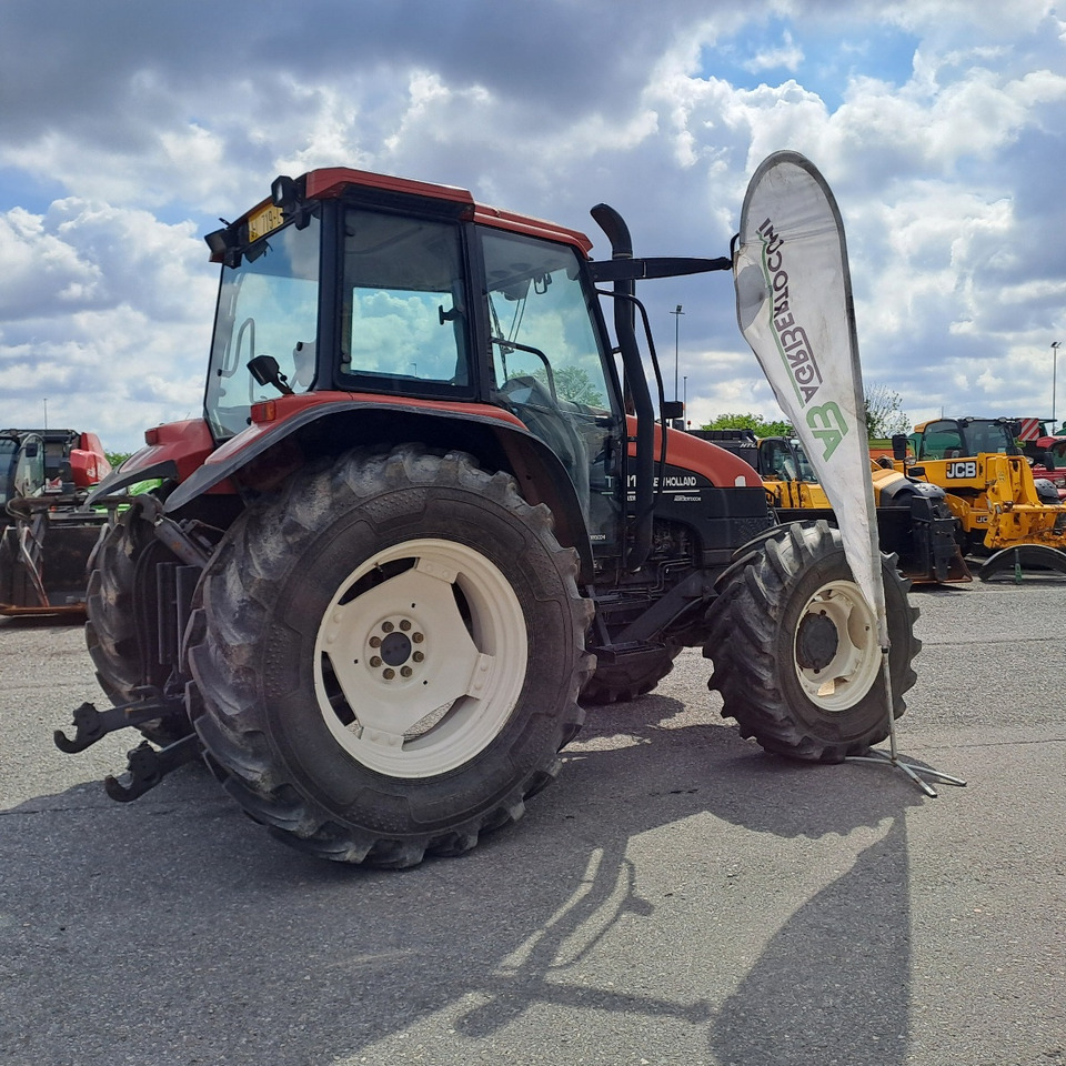 NEW HOLLAND FIATAGRI TS 110 - Traktor: bilde 3 NEW HOLLAND FIATAGRI TS 110 - Traktor: bilde 3