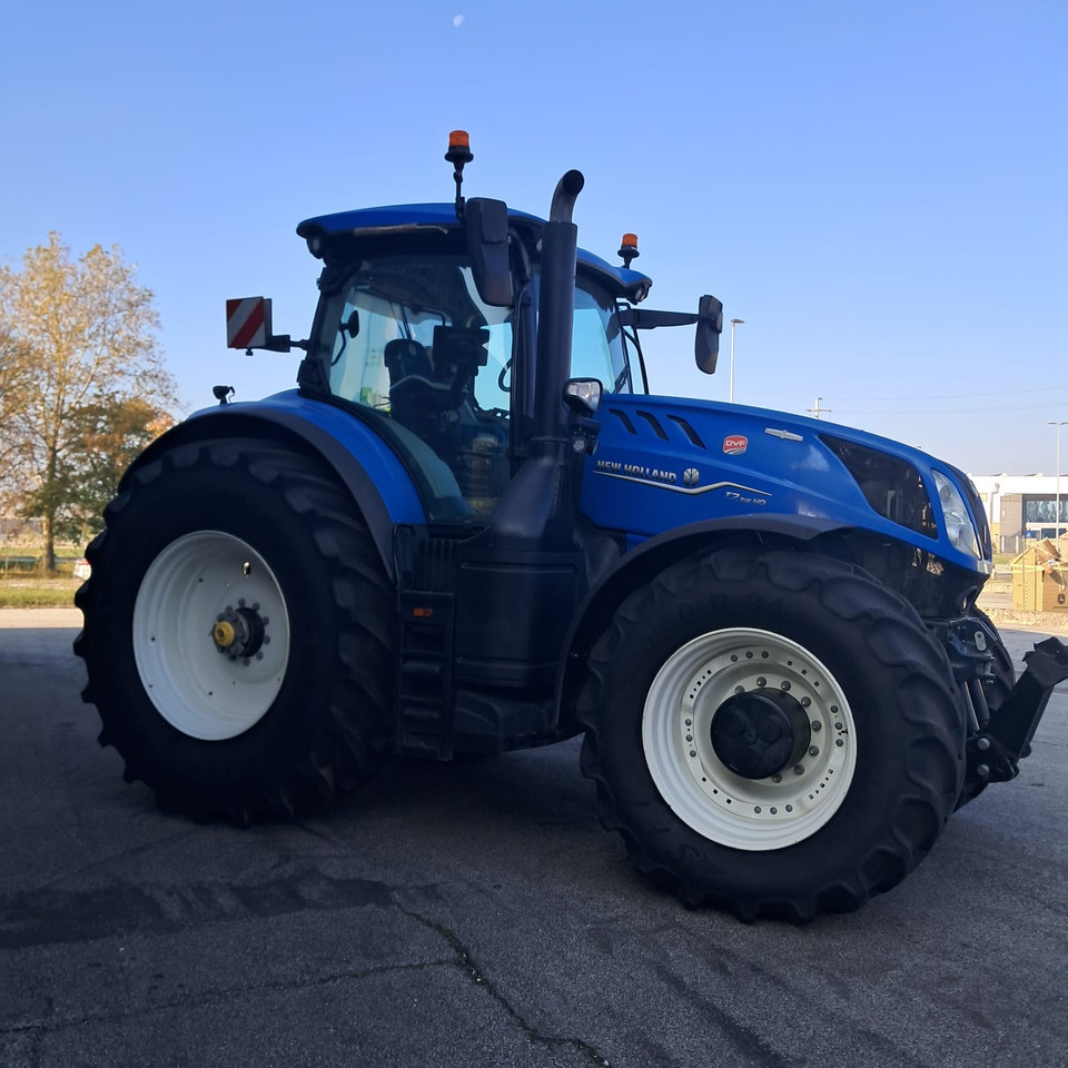 NEW HOLLAND T7 HD - Traktor: bilde 1 NEW HOLLAND T7 HD - Traktor: bilde 1