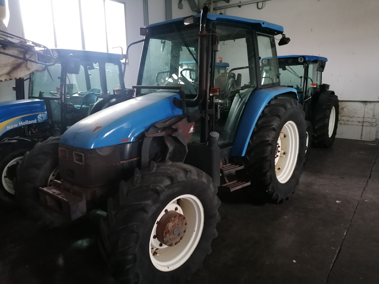 NEW HOLLAND TL 90 - Traktor: bilde 3 NEW HOLLAND TL 90 - Traktor: bilde 3