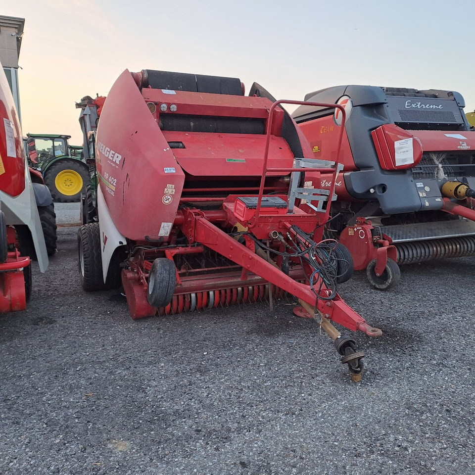 ROTOPRESSA LELY WELGER RP 402 SPECIAL - Rundballepresse: bilde 1 ROTOPRESSA LELY WELGER RP 402 SPECIAL - Rundballepresse: bilde 1