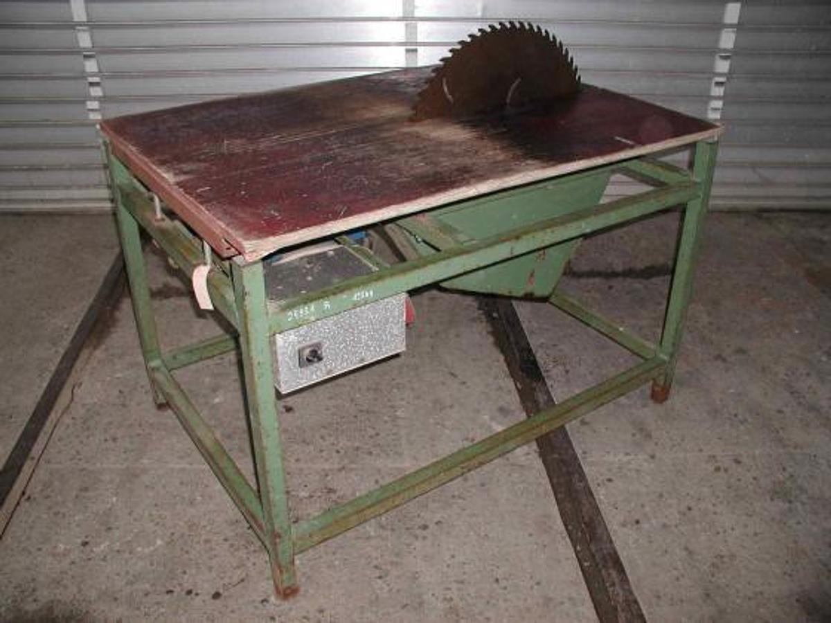 Brennholz-Kreissäge EIGENBAU - Trebearbeidingsmaskin: bilde 1 Brennholz-Kreissäge EIGENBAU - Trebearbeidingsmaskin: bilde 1