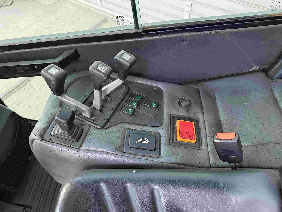 Gabelstapler JUNGHEINRICH, mit Gasantrieb - Gasstruck: bilde 5 Gabelstapler JUNGHEINRICH, mit Gasantrieb - Gasstruck: bilde 5