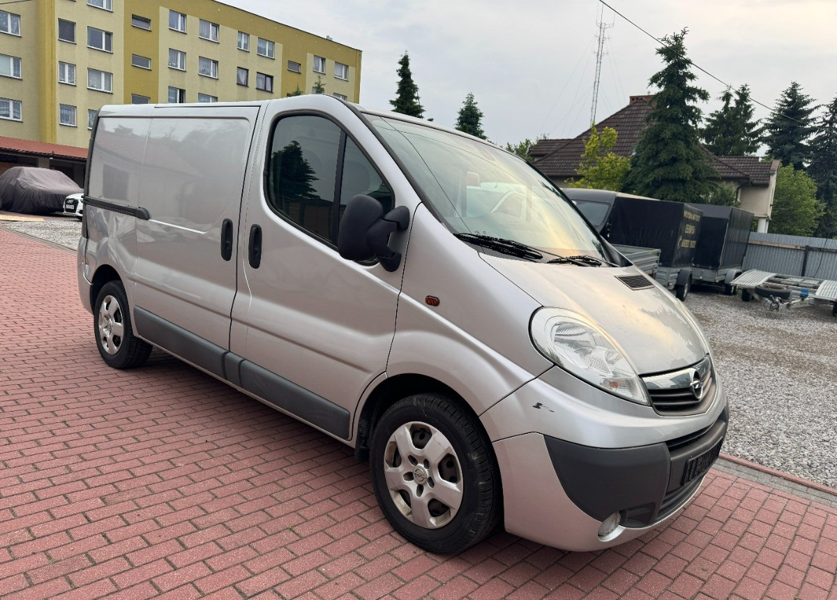 Opel Vivaro L1H1 Blaszak 3 osobowy Klimatyzacja - Kassebil: bilde 3 Opel Vivaro L1H1 Blaszak 3 osobowy Klimatyzacja - Kassebil: bilde 3