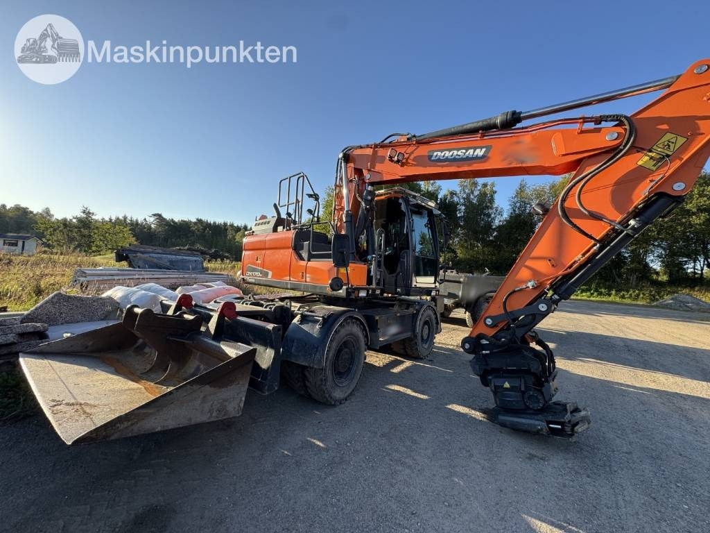 Doosan DX 170 W-5 + Tippvagn + Redskap - Hjulgraver: bilde 1 Doosan DX 170 W-5 + Tippvagn + Redskap - Hjulgraver: bilde 1