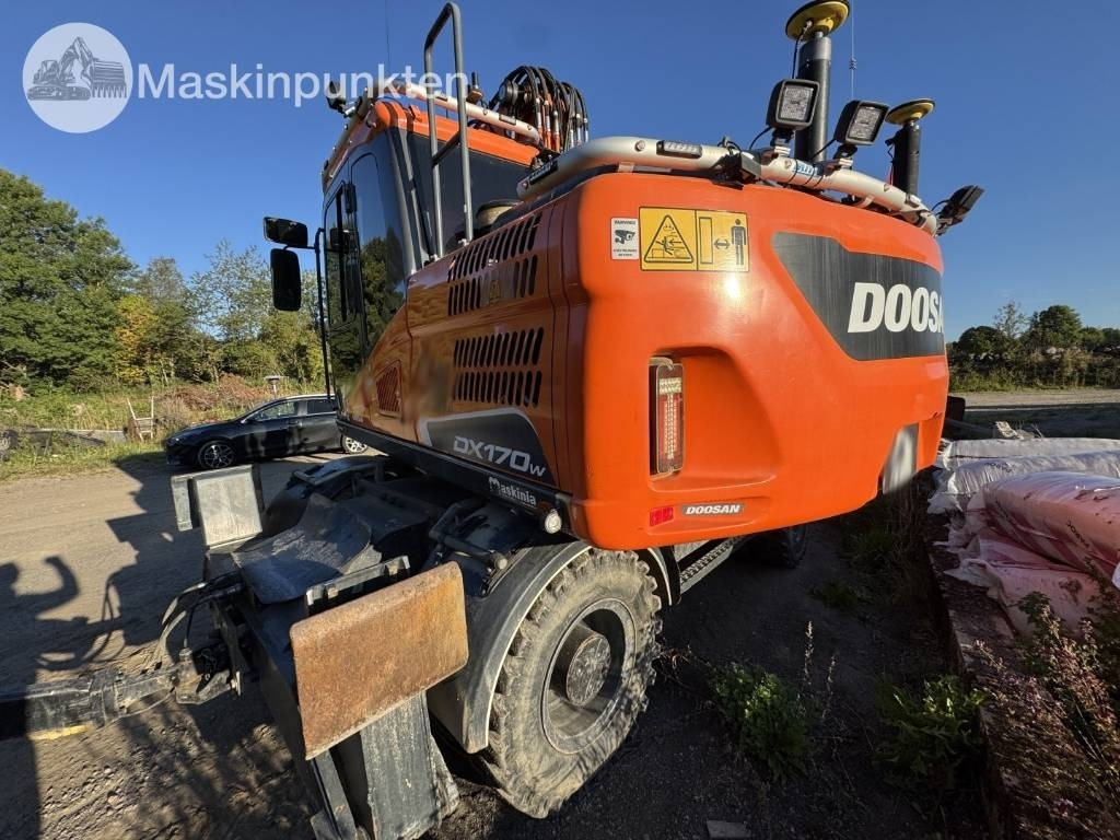 Doosan DX 170 W-5 + Tippvagn + Redskap - Hjulgraver: bilde 3 Doosan DX 170 W-5 + Tippvagn + Redskap - Hjulgraver: bilde 3