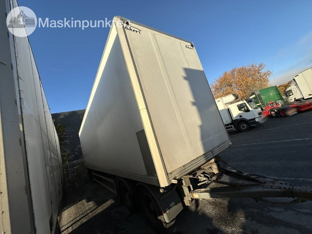 Ekeri L/L-4 Skåpsläp med öppningsbar sida - Skaphenger: bilde 3 Ekeri L/L-4 Skåpsläp med öppningsbar sida - Skaphenger: bilde 3