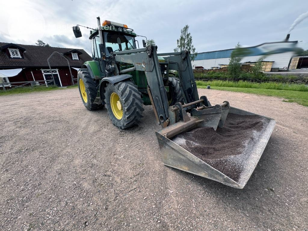 John Deere 7600 - Traktor: bilde 1 John Deere 7600 - Traktor: bilde 1