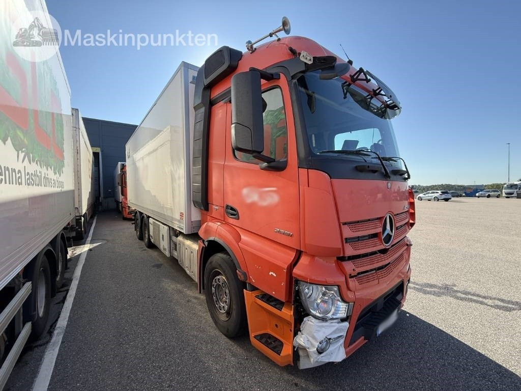 Mercedes-Benz Actros 2551 - Lastebil med kjøl: bilde 3 Mercedes-Benz Actros 2551 - Lastebil med kjøl: bilde 3