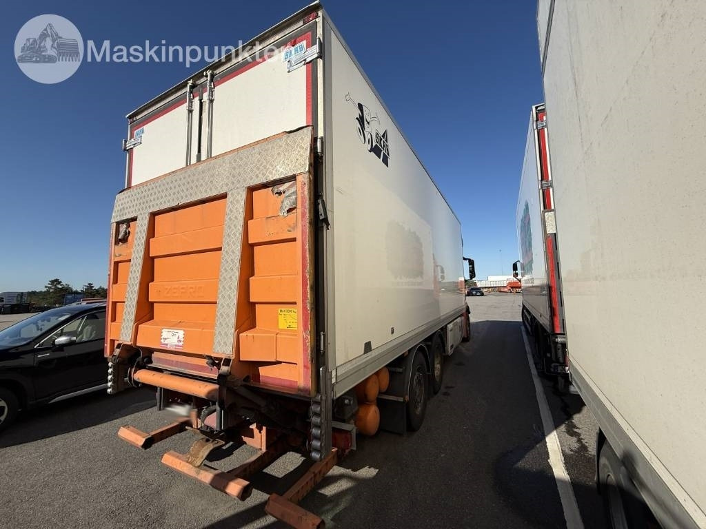 Mercedes-Benz Actros 2551 - Lastebil med kjøl: bilde 4 Mercedes-Benz Actros 2551 - Lastebil med kjøl: bilde 4