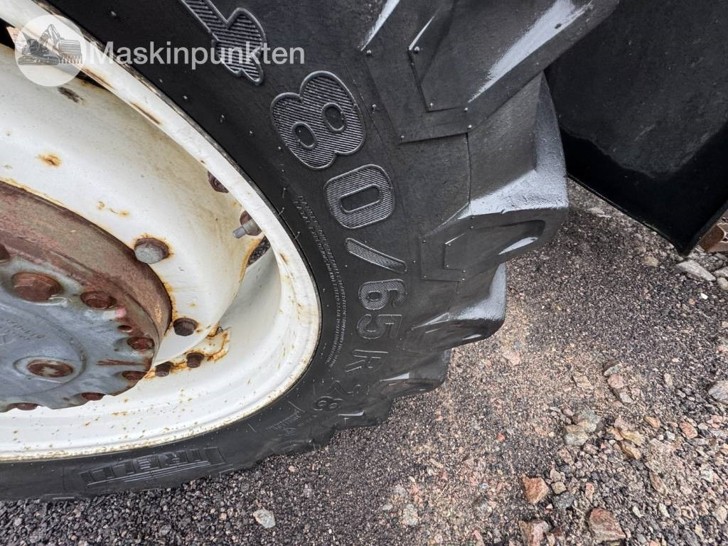 New Holland 8560 - Traktor: bilde 3 New Holland 8560 - Traktor: bilde 3