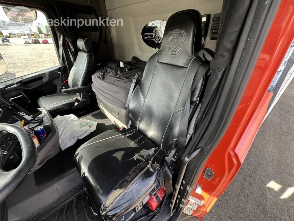 Lastebil med kjøl Scania R 450: bilde 16