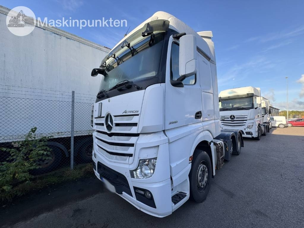 Mercedes-Benz Actros 963-4-D - Trekkvogn: bilde 1 Mercedes-Benz Actros 963-4-D - Trekkvogn: bilde 1