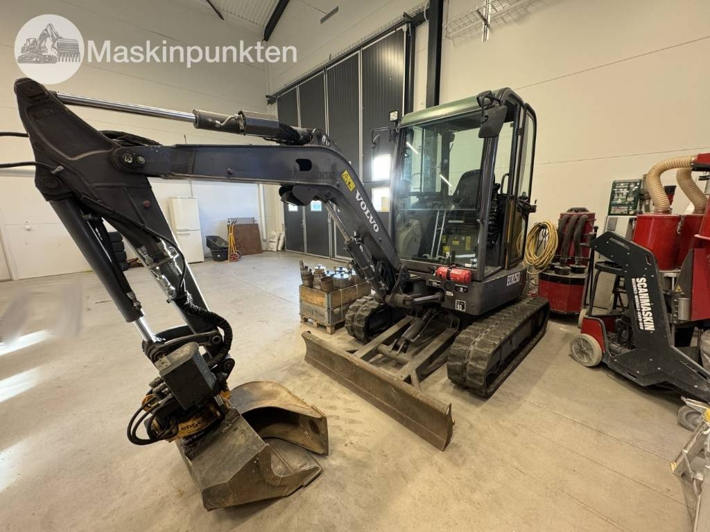 Volvo ECR 25 D - Minigraver: bilde 1 Volvo ECR 25 D - Minigraver: bilde 1
