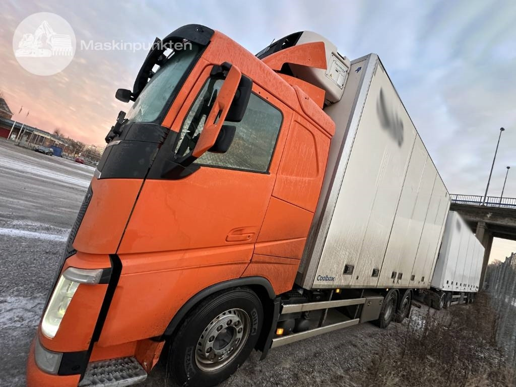 Volvo FH 500 - Lastebil med kjøl: bilde 1 Volvo FH 500 - Lastebil med kjøl: bilde 1