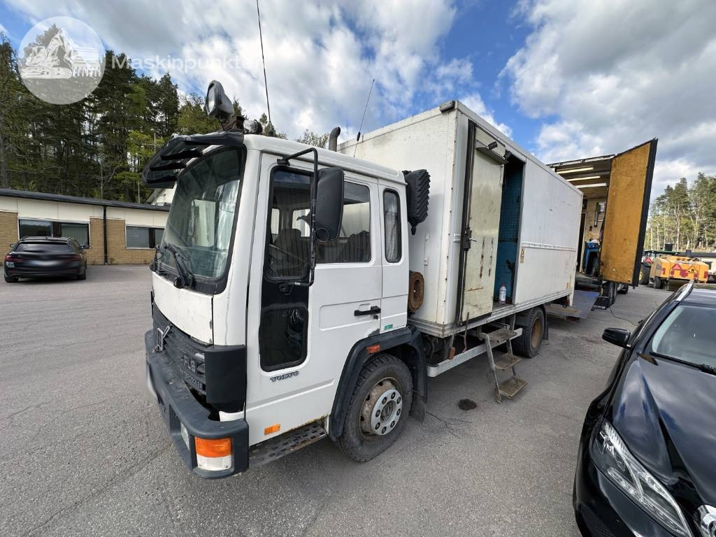 Volvo FL 610 Verkstadsinredd - Skapbil: bilde 1 Volvo FL 610 Verkstadsinredd - Skapbil: bilde 1