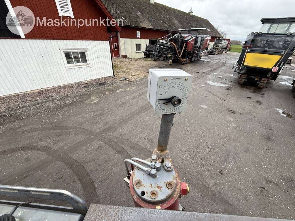 Leie Wirtgen W 100  Wirtgen W 100: bilde 19