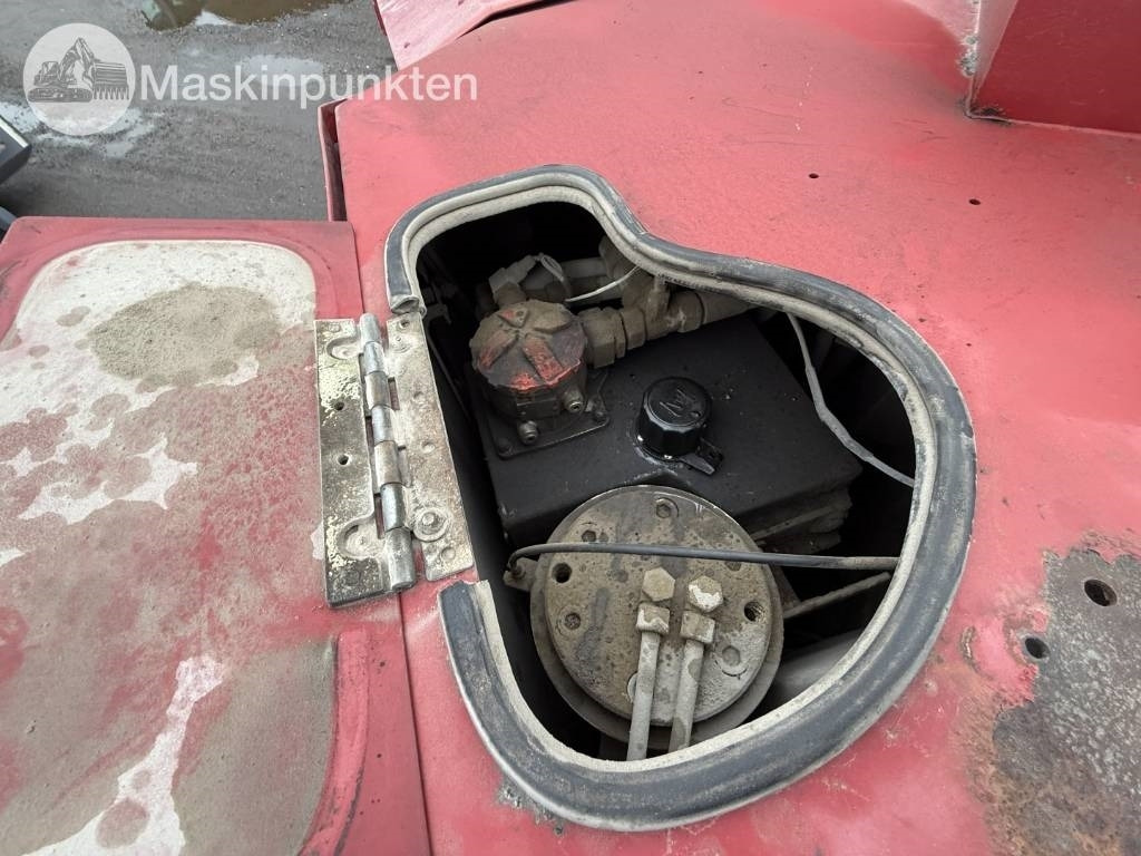 Leie Wirtgen W 100  Wirtgen W 100: bilde 20