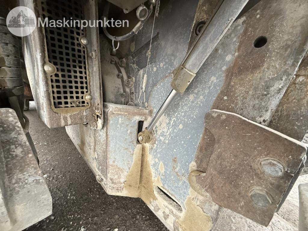 Leie Wirtgen W 100  Wirtgen W 100: bilde 34