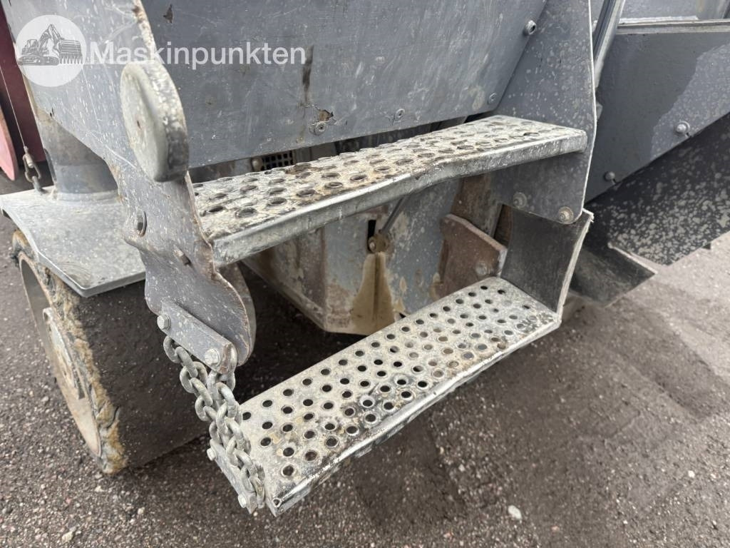 Leie Wirtgen W 100  Wirtgen W 100: bilde 21