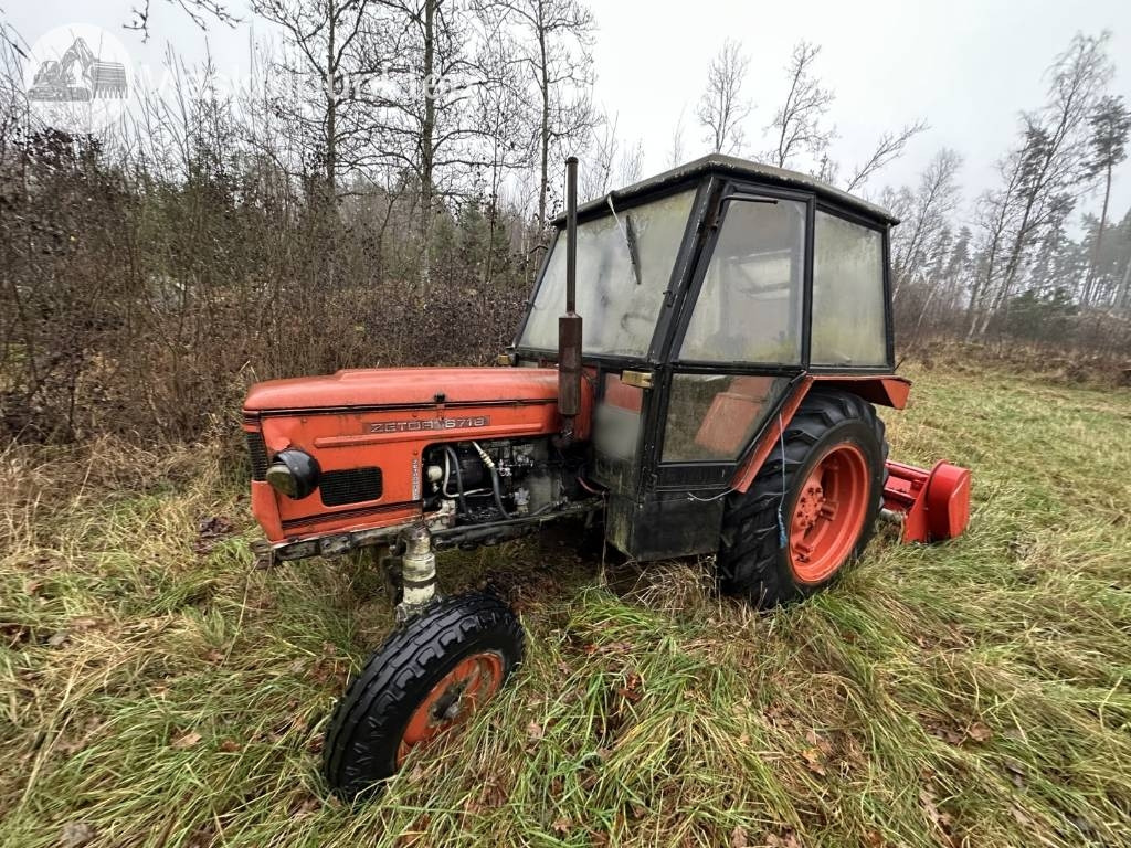 Zetor 6718 - Traktor: bilde 1 Zetor 6718 - Traktor: bilde 1