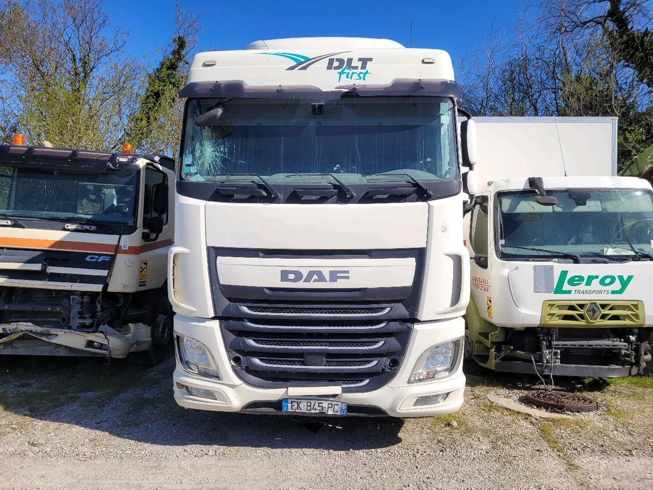 DAF XF510 - Lastebil med kjøl: bilde 2 DAF XF510 - Lastebil med kjøl: bilde 2
