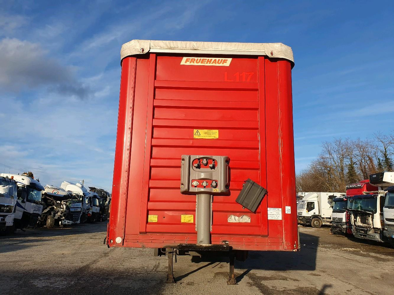 FRUEHAUF SEMI SAVOYARDE FST4FC - Gardintrailer: bilde 2 FRUEHAUF SEMI SAVOYARDE FST4FC - Gardintrailer: bilde 2