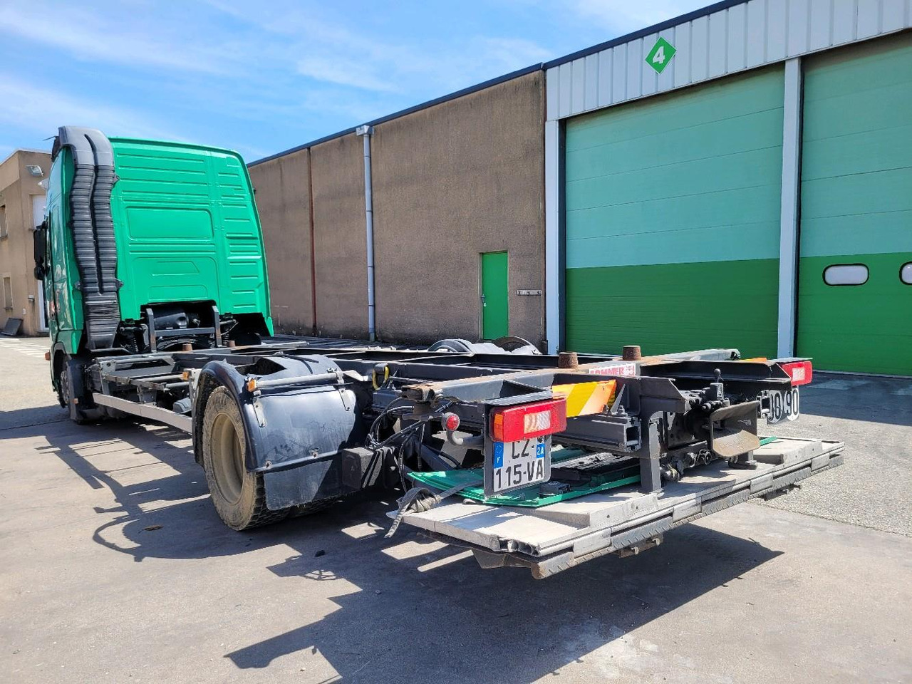 Container-transport/ Vekselflak lastebil VOLVO FH12 420 GLOBETROTTER: bilde 7