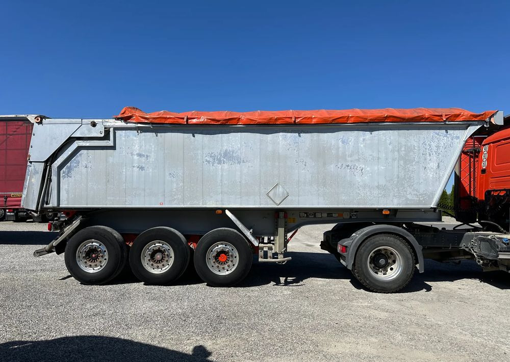 Benalu 25 m3 OSIE SAF HYDRAULICZNA KLAPA ELEKRYCZNY DACH - Tippsemi: bilde 4 Benalu 25 m3 OSIE SAF HYDRAULICZNA KLAPA ELEKRYCZNY DACH - Tippsemi: bilde 4