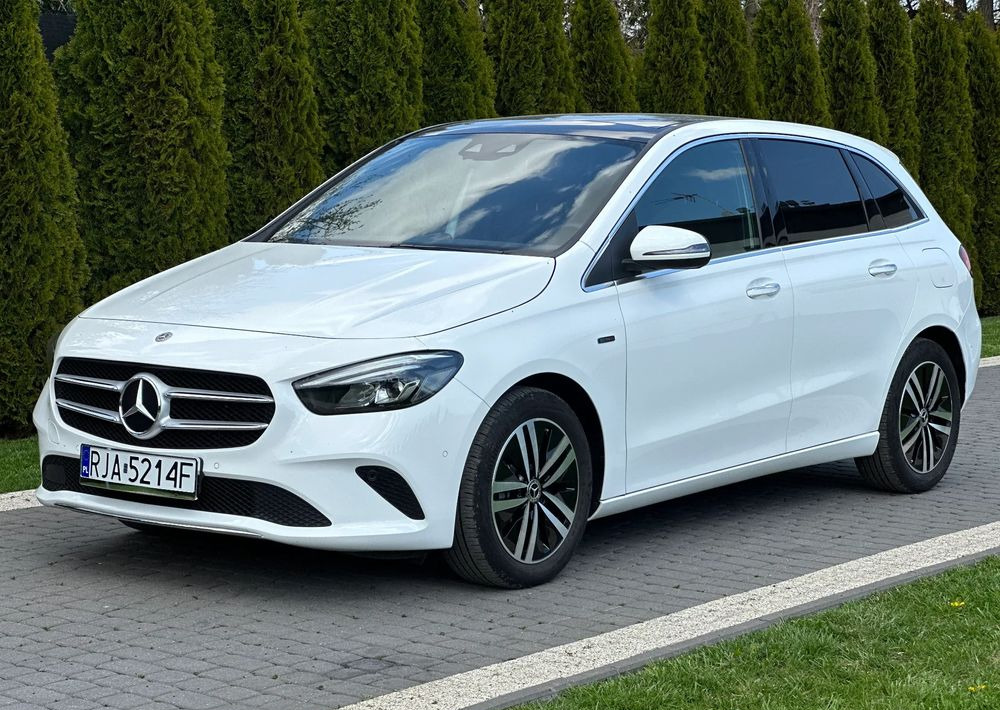 Mercedes-Benz Klasa B - Sedan: bilde 1 Mercedes-Benz Klasa B - Sedan: bilde 1