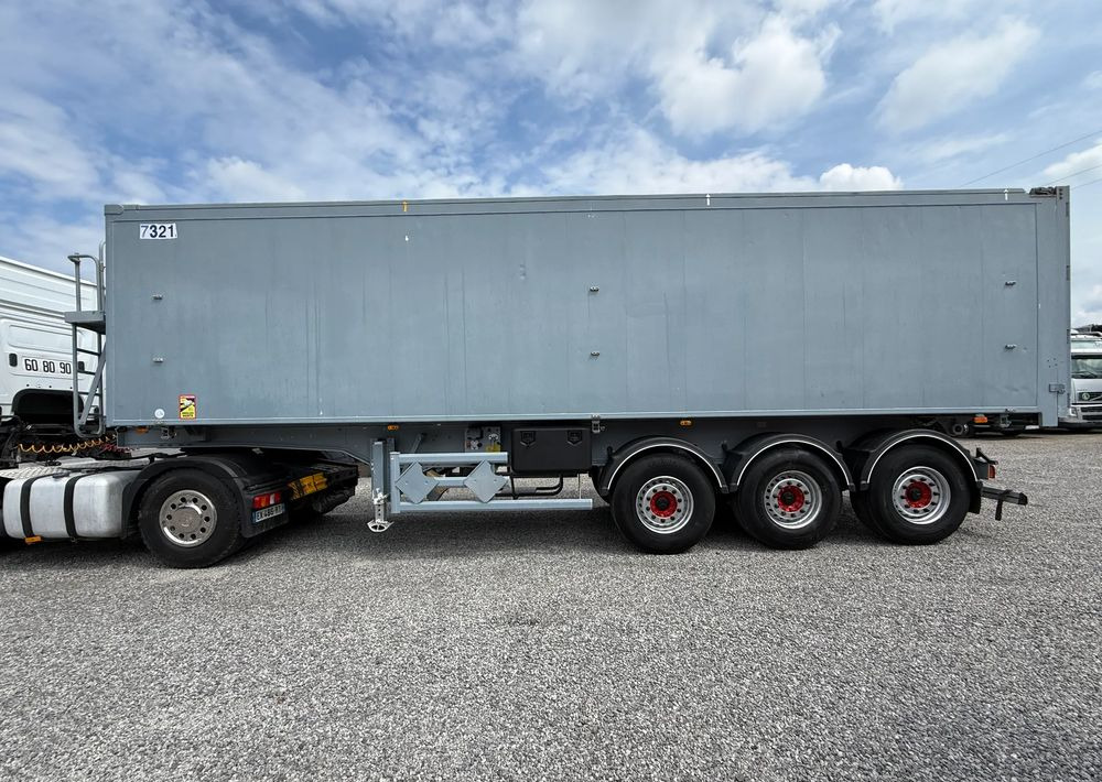 Stas 51 m3 OSIE MERCEDES PODNOSZONA OŚ - Tippsemi: bilde 5 Stas 51 m3 OSIE MERCEDES PODNOSZONA OŚ - Tippsemi: bilde 5