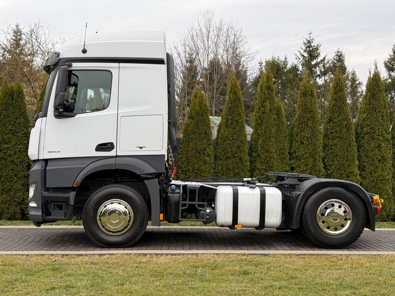Mercedes-Benz AROCS 1843 HYDRAULIC - Trekkvogn: bilde 4 Mercedes-Benz AROCS 1843 HYDRAULIC - Trekkvogn: bilde 4