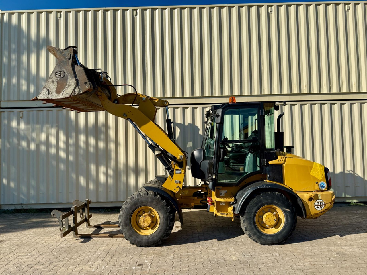 CAT 907H2 / 2014 BJ / 6.390 H / Schaufel + Gabel - Hjullaster: bilde 4 CAT 907H2 / 2014 BJ / 6.390 H / Schaufel + Gabel - Hjullaster: bilde 4
