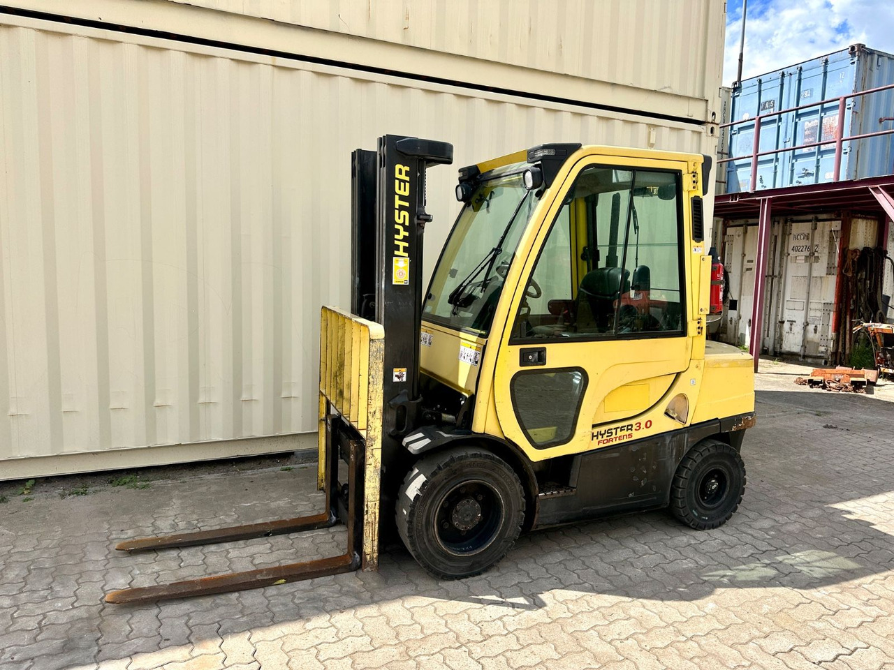 Hyster H3.0FT / Diesel / Triplex / Ex Armee - Dieseltruck: bilde 1 Hyster H3.0FT / Diesel / Triplex / Ex Armee - Dieseltruck: bilde 1