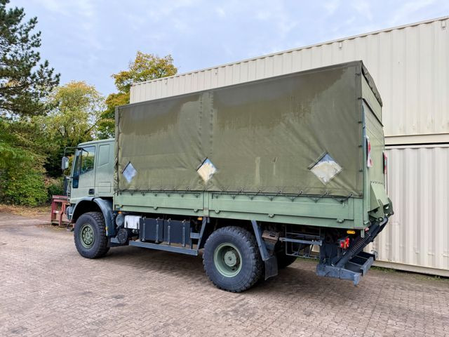 Iveco 140E24 4x4 / Armee / / Camper - Kapellbil: bilde 4 Iveco 140E24 4x4 / Armee / / Camper - Kapellbil: bilde 4