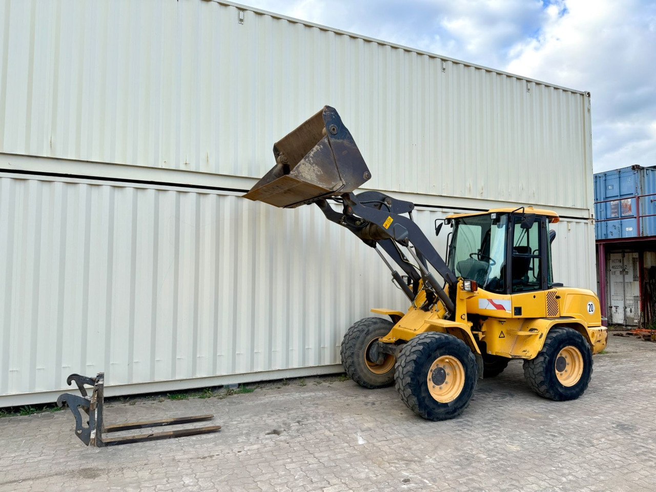 Volvo L30G / 2014 BJ / Klappschaufel + Gabel - Hjullaster: bilde 2 Volvo L30G / 2014 BJ / Klappschaufel + Gabel - Hjullaster: bilde 2