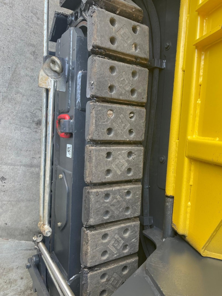BOMAG IT BF 200 C-2 S200 TV Stage V/Tier 4f - Asfaltutlegger: bilde 5 BOMAG IT BF 200 C-2 S200 TV Stage V/Tier 4f - Asfaltutlegger: bilde 5