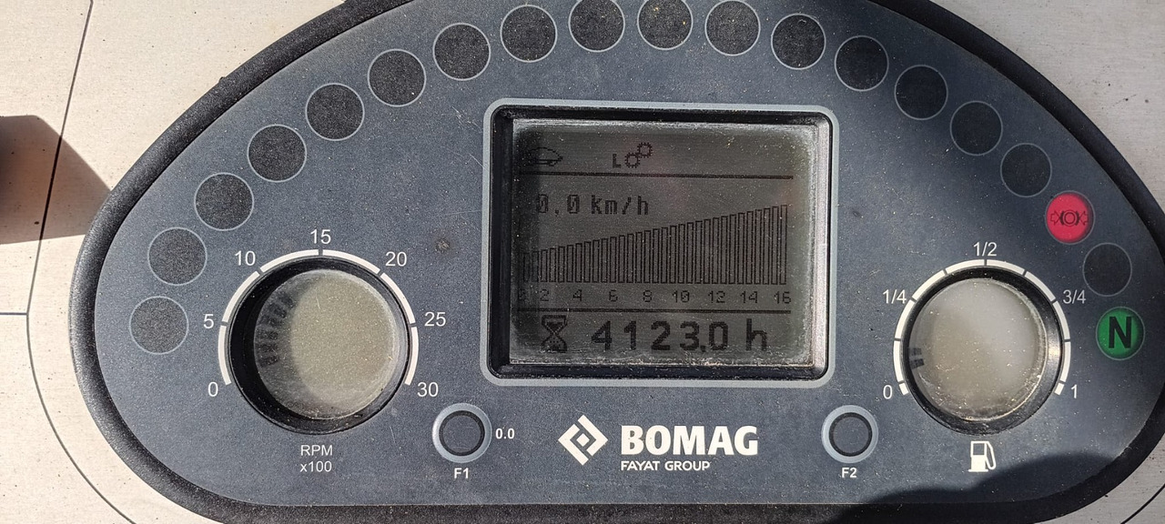 BOMAG IT BF 300 P-2 S340-2 TV Stage IIIb/Tier 4f - Asfaltutlegger: bilde 4 BOMAG IT BF 300 P-2 S340-2 TV Stage IIIb/Tier 4f - Asfaltutlegger: bilde 4