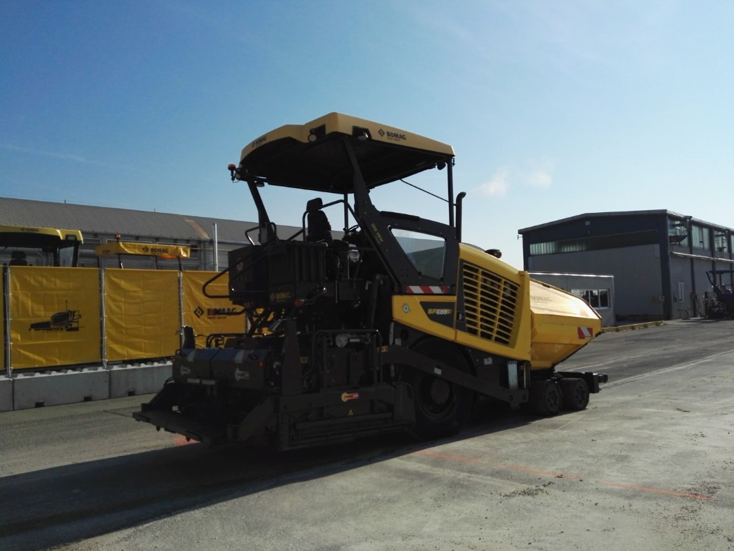 BOMAG IT BF 600 P-2 S500 Stage IV/Tier 4f - Asfaltutlegger: bilde 4 BOMAG IT BF 600 P-2 S500 Stage IV/Tier 4f - Asfaltutlegger: bilde 4