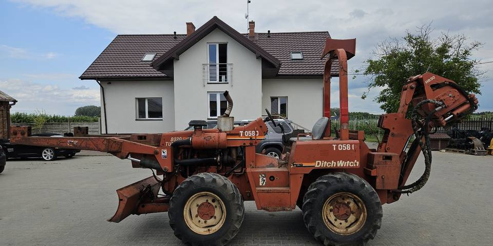 Pługoukładacz wibropług Ditch Witch 8020 Turbo układanie kabli światłowód - Annet utstyr: bilde 1 Pługoukładacz wibropług Ditch Witch 8020 Turbo układanie kabli światłowód - Annet utstyr: bilde 1