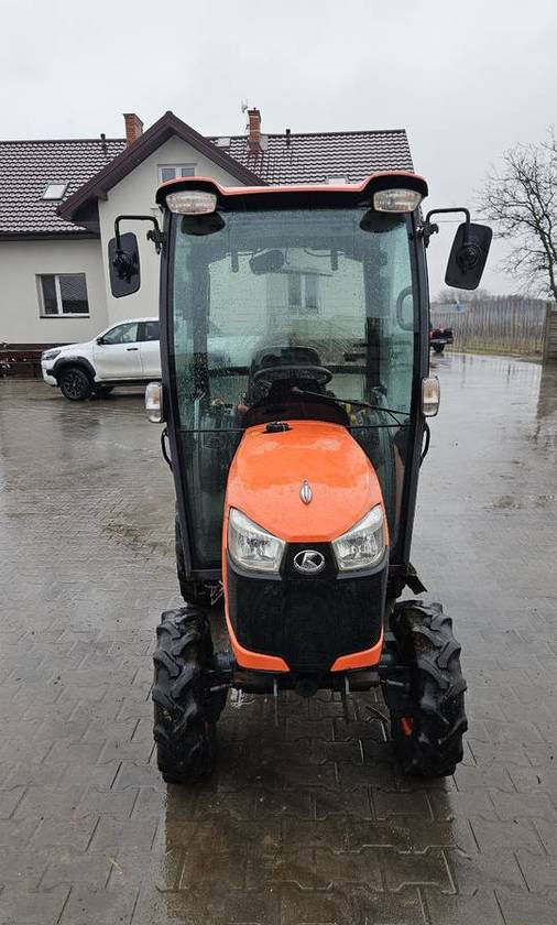 Ciągnik Kubota B2650 4x4 klima 26 KM hydrostat - Traktor: bilde 3 Ciągnik Kubota B2650 4x4 klima 26 KM hydrostat - Traktor: bilde 3