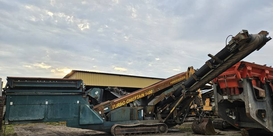 Przesiewacz mobilny Powerscreen Chieftain 1400 rozdrabniacz wibrokrata - Sikteverk: bilde 1 Przesiewacz mobilny Powerscreen Chieftain 1400 rozdrabniacz wibrokrata - Sikteverk: bilde 1