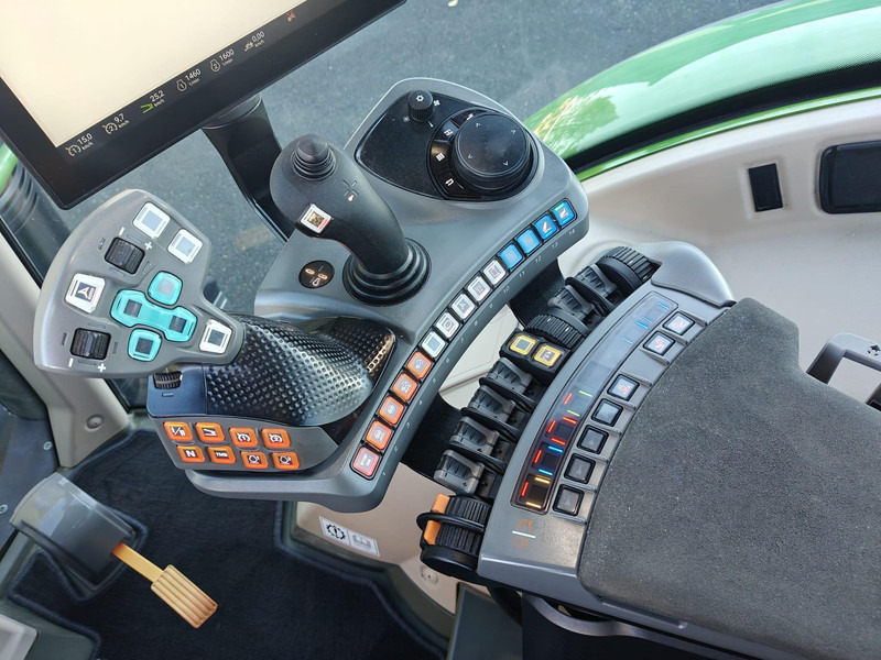 Traktor Fendt 724 Vario Profi plus: bilde 13