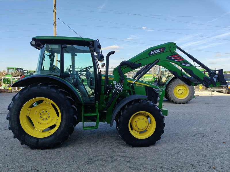 John Deere 5100M - Traktor: bilde 2 John Deere 5100M - Traktor: bilde 2