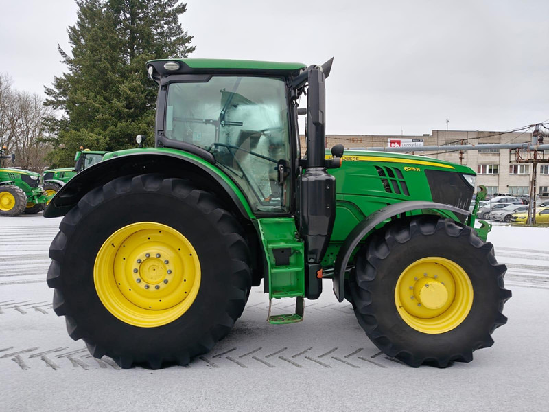 John Deere 6215R - Traktor: bilde 2 John Deere 6215R - Traktor: bilde 2