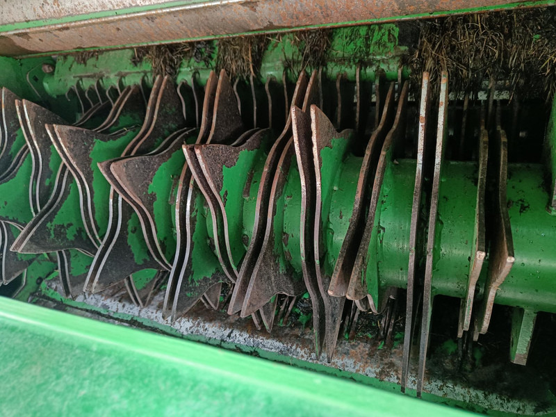 Rundballepresse John Deere 623N: bilde 12