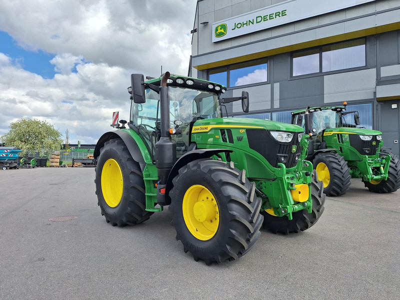 John Deere 6R 155 Autopower - Traktor: bilde 1 John Deere 6R 155 Autopower - Traktor: bilde 1