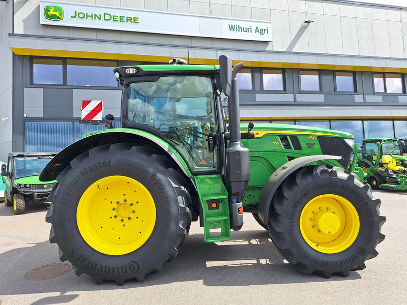 John Deere 6R 155 Autopower - Traktor: bilde 2 John Deere 6R 155 Autopower - Traktor: bilde 2