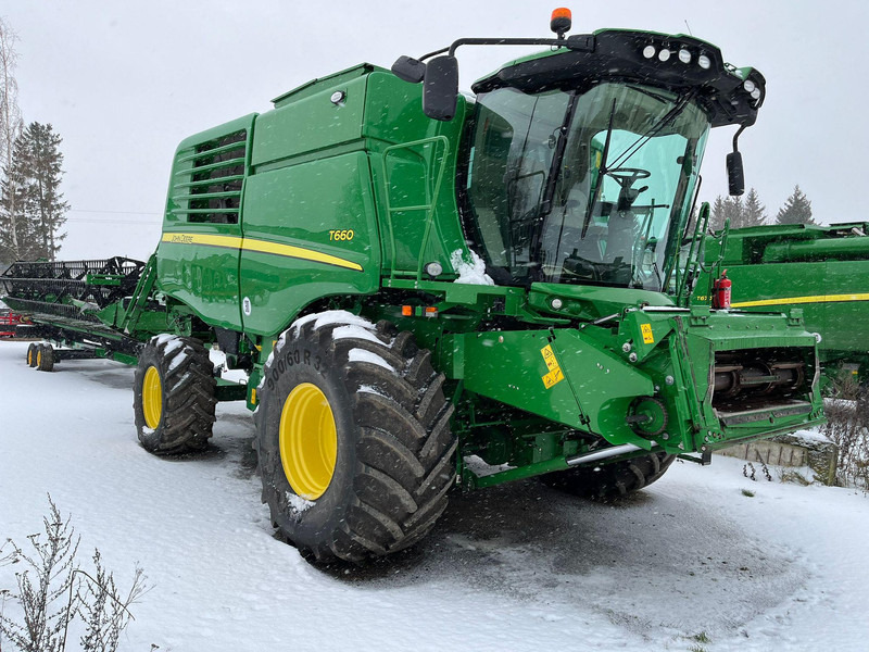 John Deere T660 - Skurtresker: bilde 2 John Deere T660 - Skurtresker: bilde 2
